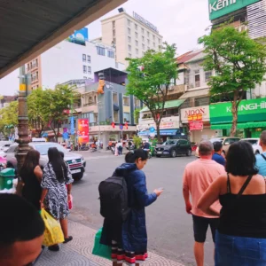 Ben Thanh Market - Hidup Dari Internet